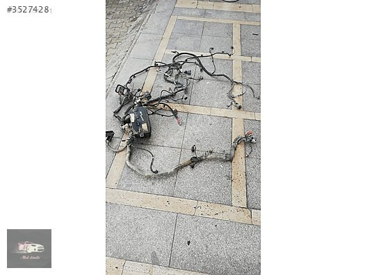 Ford Connect 2007 model sigorta kutusu ve motor tesisatı orjinal