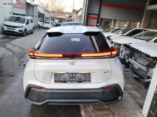 2025 Toyota C-HR 1.8 ARKA TAMPON