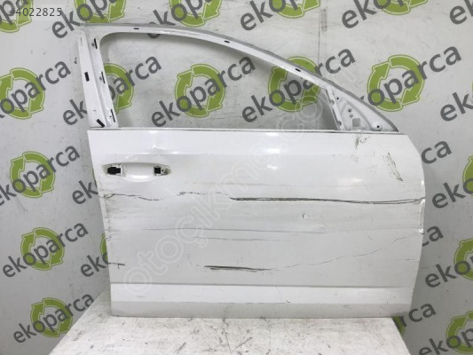 SKODA OCTAVİA 2013 2019 SAĞ ÖN KAPI 5E0831052