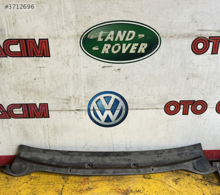 Opel Astra J Ön Cam Izgarası 13267105