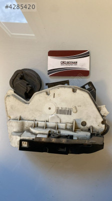 5K4839016H volkswagen golf 6 sağ arka kapı kilidi