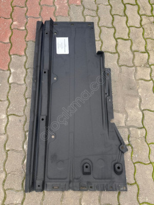 AUDİ A4 13-15 TABAN KAPLAMASI SOL (ELYAF) 8K0825207D
