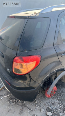 SUZUKİ SX4 KELEBEK CAMI