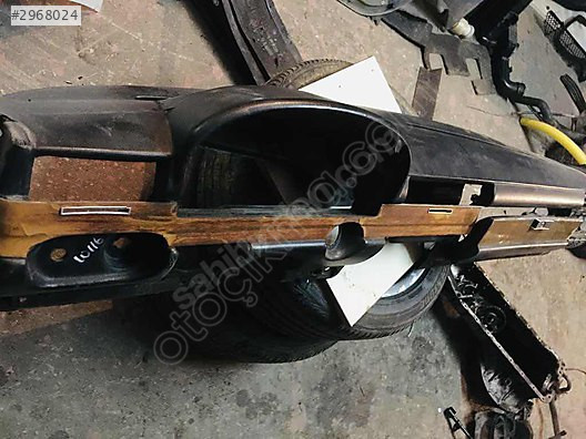 MERCEDES W116 ORJ. TORPİDO MAUNLU RESTORESİZ KUSURSUZ TEMİZLİKTE