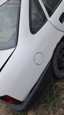 OPEL VECTRA A SAG ARKA ÇAMURLUK KESME.OTO ERKAN ÜNYE