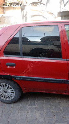 citroen saxo sağ arka kapı dolu