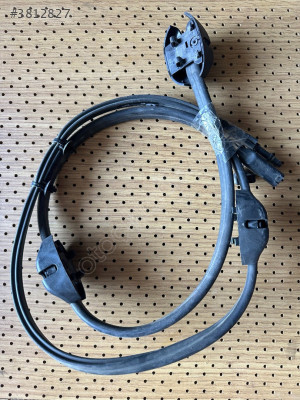 BMW F40 116 118 ÇIKMA ORJİNAL ÖN CAM SU FISKİYESİ 61667453968