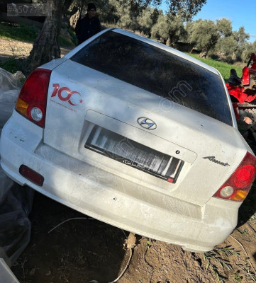 Hyundai Accent admira arka tampon