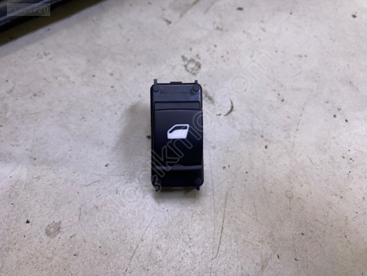OPEL COMBO E SAĞ ÖN CAM DÜĞMESİ ÇIKMA 98044803ZD CANCAN OPEL