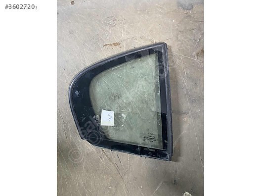 BMW E90 SAĞ KELEBEK CAM
