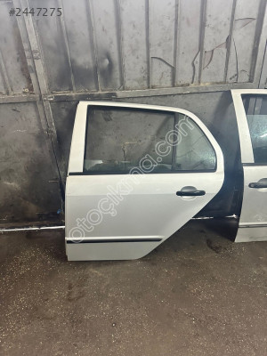 SKODA FABİA SOL ARKA KAPI