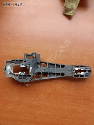 Fiat Egea Sağ Ön Kapı İç Takviyesi