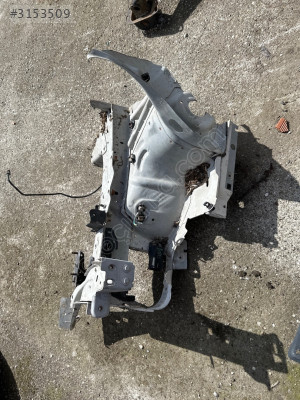 Citroen berlingo 2 ön sağ şasi kolu şase ucu sağ podye
