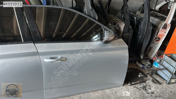 SKODA SCALA SAĞ ÖN KAPI DOLU BURSA MG