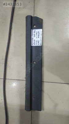 Opel Frontera D20 Orjinal Sağ Arka Kapı Çıtası - 76953-56G13