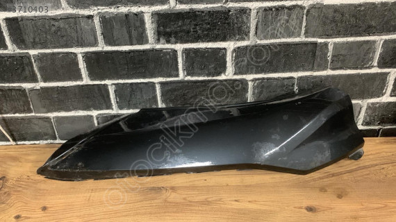 83A807548 2017-2023 audi Q3 ön tampon sağ köşe spoyler