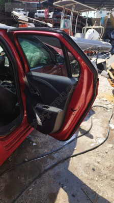 Opel Corsa E 2023 sağ arka kapı