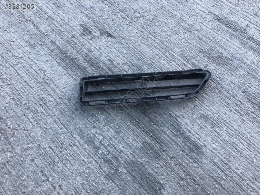TOYOTA HİLUX ÖN TAMPON SAĞ IZGARASI 53112-OK350