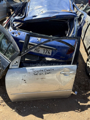 TOYOTA COROLLA SOL ÖN KAPI ÇIKMA ORJİNAL