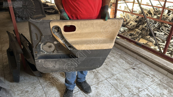 RENAULT MEGANE 2 ÇIKMA ORJİNAL SAĞ ÖN KAPI DÖŞEMESİ BDÇ