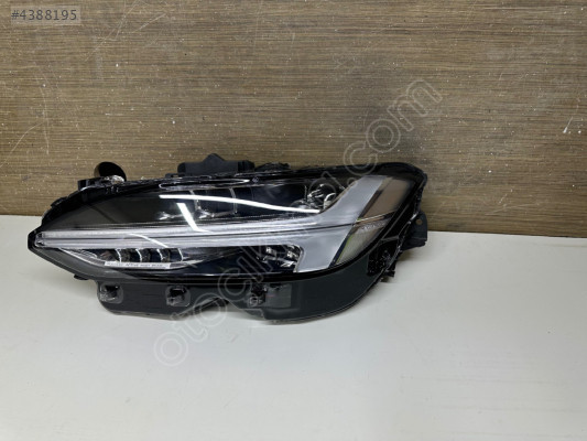 Volvo s90 sol far 31655137