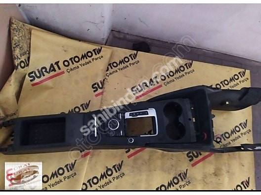 AUDİ A3 ÇIKMA ORTA KONSOL ORİJİNAL ÇIKMA