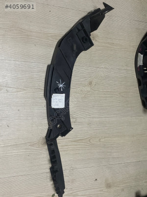 VOLKSWAGEN POLO 09-14 TAMPON BRAKETİ FAR ALT ÖN SOL