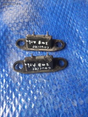 Et76A253A28AH  Courier sağ arka kapı dişi