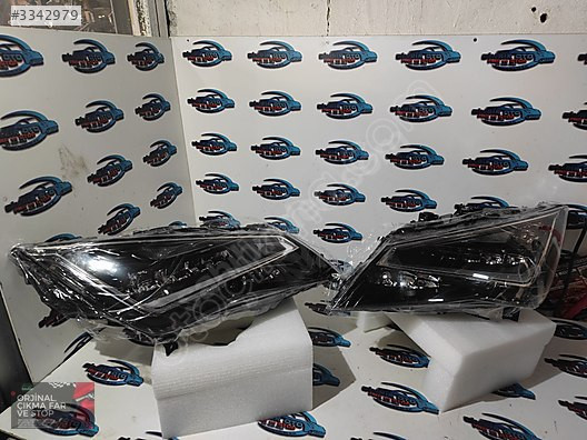 SEAT LEON LED'Lİ FAR -BEYİNLERİ ÜSTÜNDE 2012-2016 SIFIR ÜRÜN