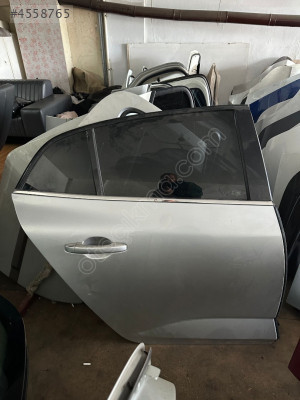 RENAULT MEGANE 4 ÇIKMA SAĞ ARKA KAPI