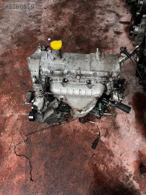 Clio 2 1.4 8 valf komple motor