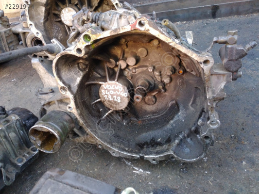 Volvo s40 1.8 şanzıman çeşitleri orjinal çıkma