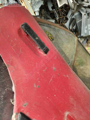 Mazda 323 sağ arka kapı dış kolu