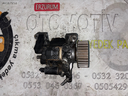 H8200704210 167000938R RENAULT MEGANE 3 1.5 DCI E5 mazot pompası