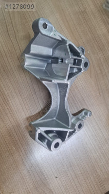 Clio 4 megan 4 alternator baglanti ayagi 117101869R