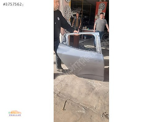 RENO CLİO 5 SAĞ ARKA KAPI 'ÜNALLAR OTO ÇIKMA YEDEK PARÇA' DA