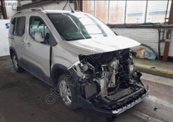 Peugeot rifter sağ ön kapı hatasız Orjinal sökme