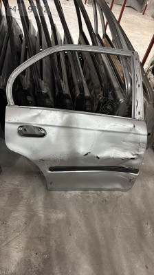 HONDA CİVİC ÇIKMA ORJİNAL SAĞ ARKA KAPI BD1