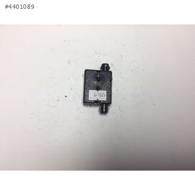 BMW 3 Serisi F30 Anten Amplifikatörü SY923146602 10859410