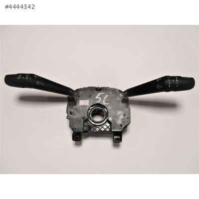 Fiat 500 L Sinyal Far Silecek Kolu Komple