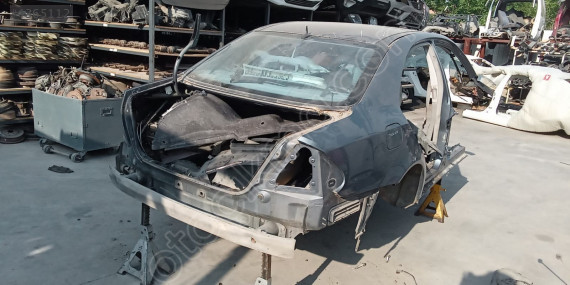 mercedes e w211 2004 kesme tavan arka (boş) (son fiyat)