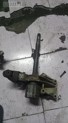 Pejo 206 1.4 benzinli aks ayağı braket  yedek parça