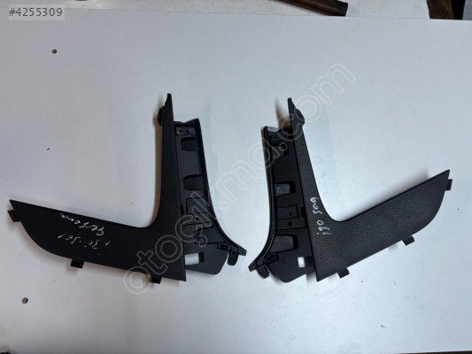 HYUNDAİ İ30 ORTA KONSOL PARÇALARI