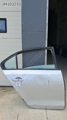 ARKA KAPI - SAĞ - JETTA 10 - 14 - ( 5C6833056A )