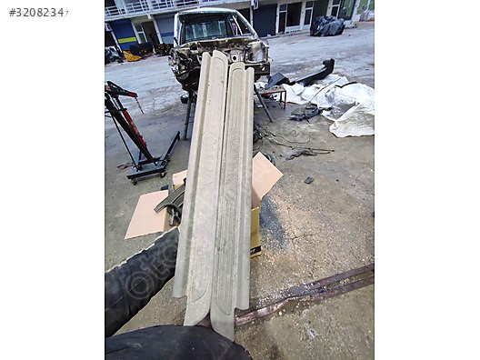 30631886 eşik kaplaması ön sağ 30631887 Volvo 2004 S 40 ADET FİY