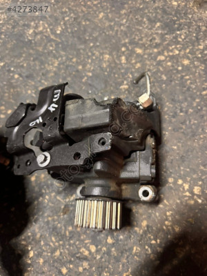 Dacia Duster Çıkma 1.5 110 Bg Euro 6 Mazot Pompası