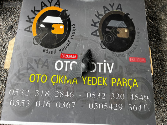 Mitsubishi L200 Sağ Ayna iç Kapağı Çıkma Orjinal
