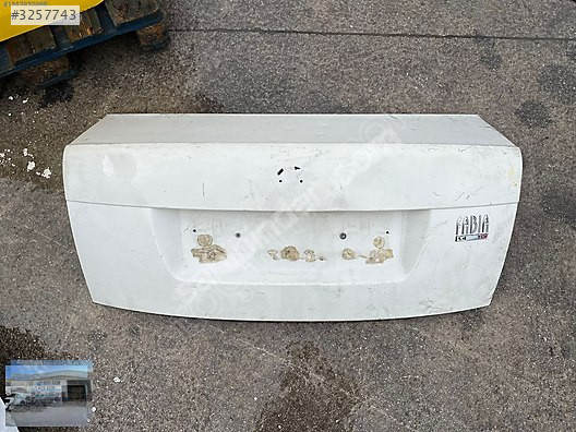 OTO CEMDEN ÇIKMA SKODA FABİA SEDAN BAGAJ KAPAĞI