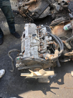 Toyota hilux motor