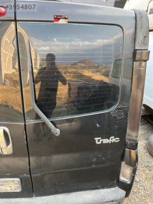 Trafic 2 kapı sağ arka